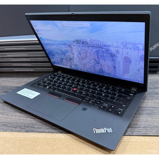 Portatil Usado Corporativo LENOVO THINKPAD X390 CORE I7 8565U